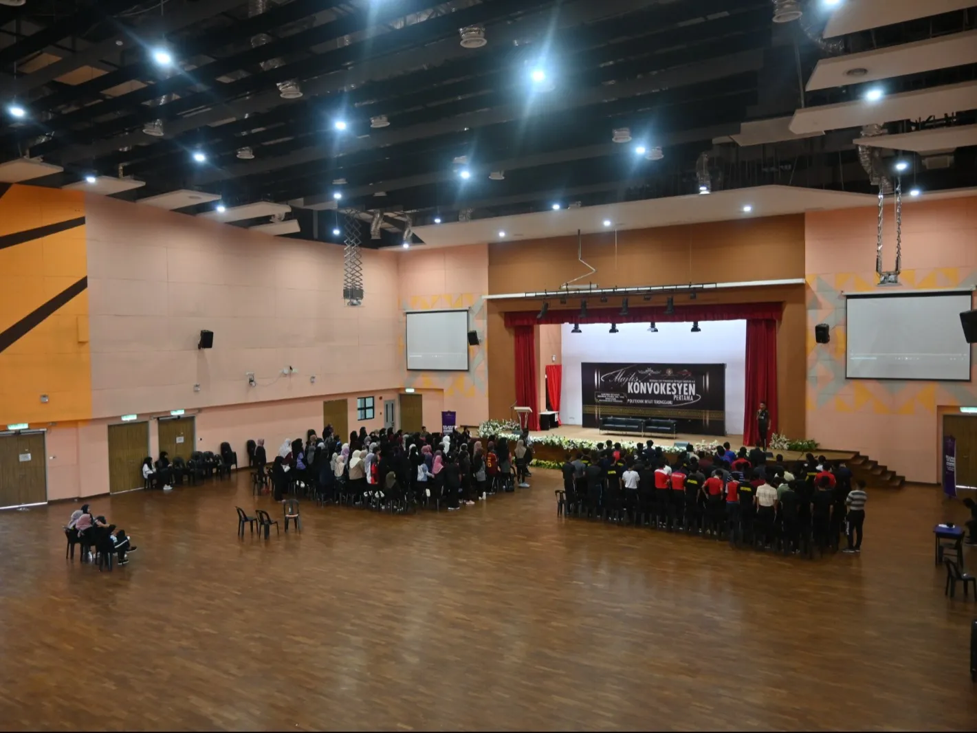 Dewan Utama